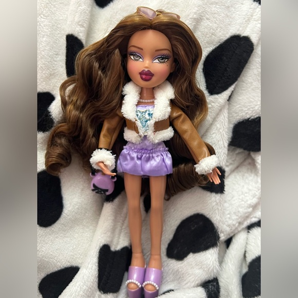 Bratz Other - Bratz 11" Goin' Out! Yasmin Fashion Doll